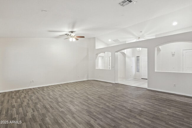 Foto del edificio - 5307 W Morten Ave