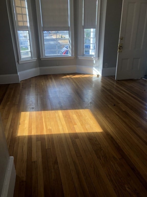 Building Photo - 20 Crescent Ave