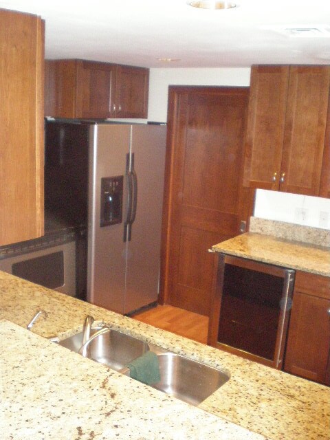 Building Photo - 800 Pearl St