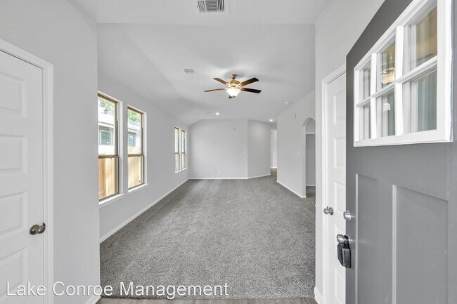 Building Photo - 3 br, 2 bath House - 14725 Pinion Court