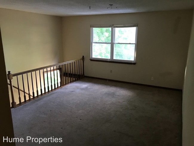 Building Photo - 652-654-654 Pear Tree Cir