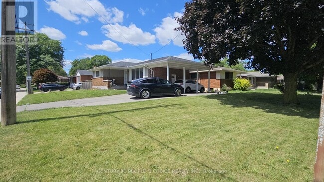 Building Photo - 98 Lynbrook Dr