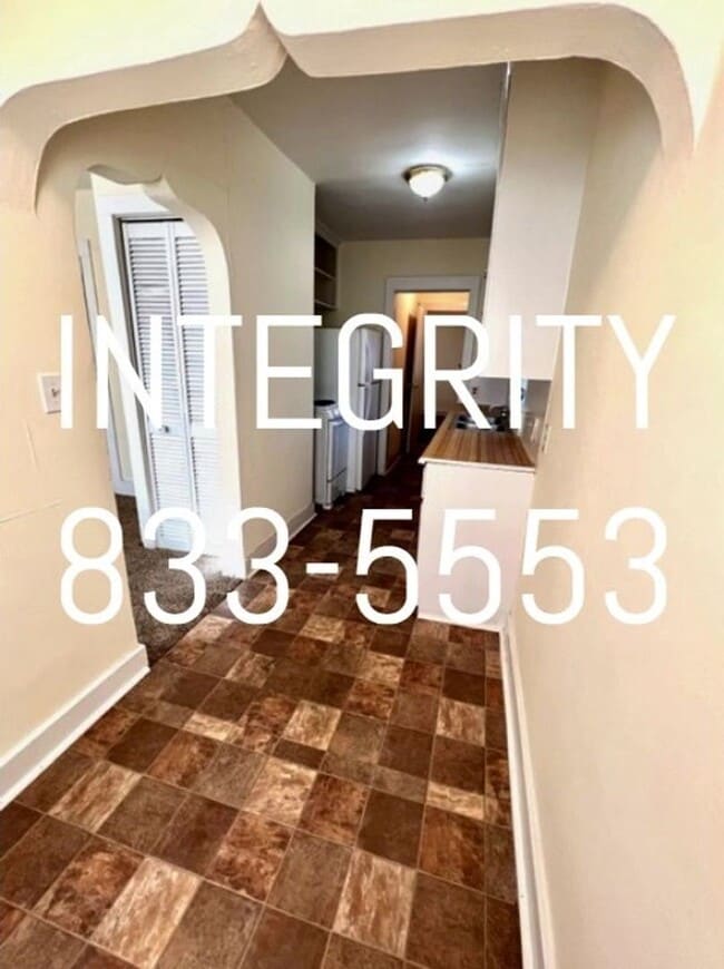 Building Photo - 1849-1851 N. Johnston