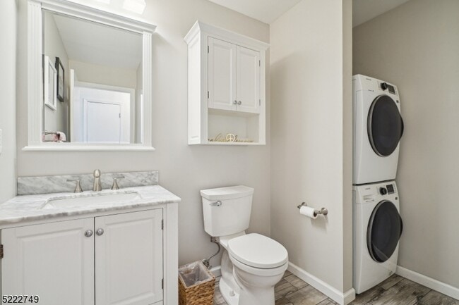 Building Photo - 11 Sentinel Ct