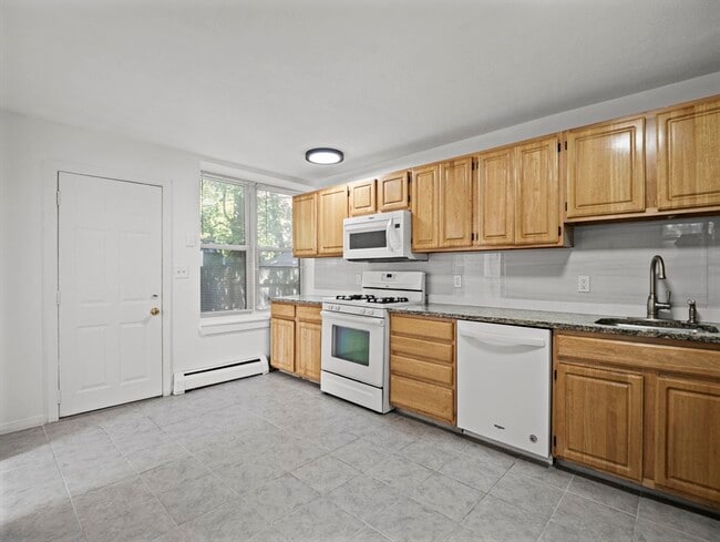 Building Photo - 95 Florida St