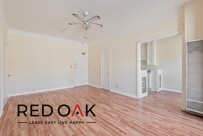 Building Photo - Charming, Super Spacious Studio with Sun-D...