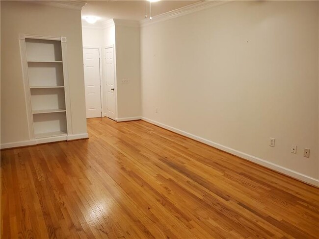 Foto del edificio - 3777 Peachtree Rd NE