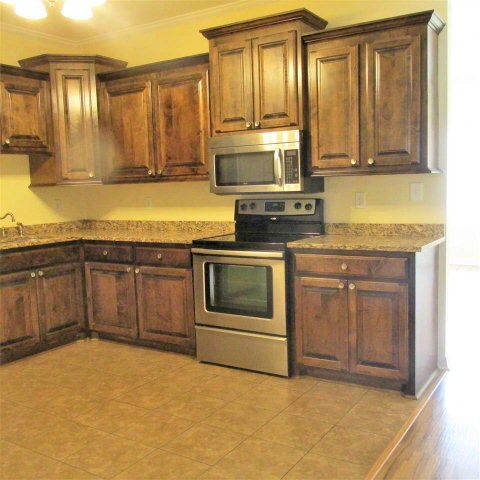 Building Photo - 111 Sunset Ln