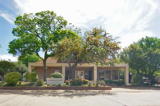 Building Photo - 4242 N Capistrano Dr