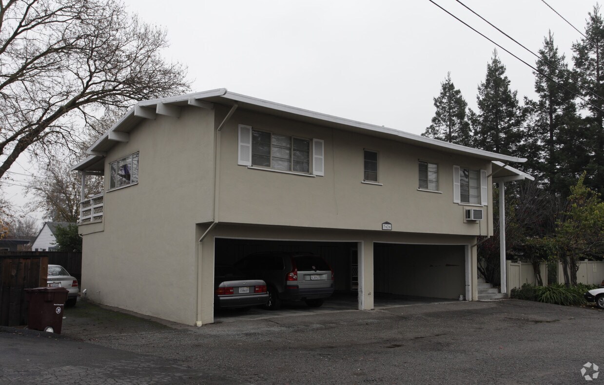Primary Photo - 3626 Bickerstaff Rd