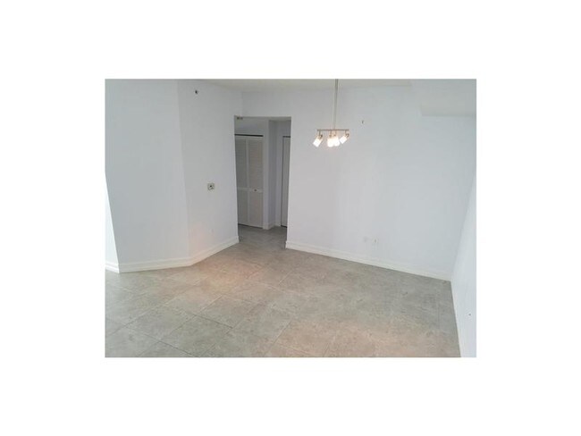 Building Photo - 7900 Harbor Island Dr