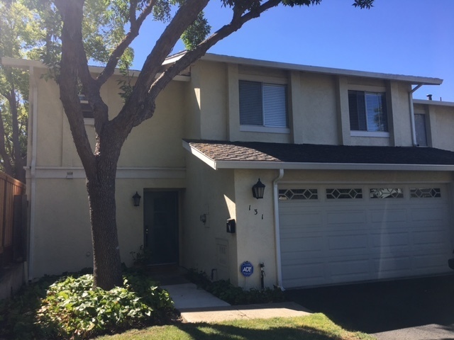Foto principal - 131 Fountainhead Ct