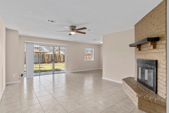 Building Photo - 2127 Union Mill Rd