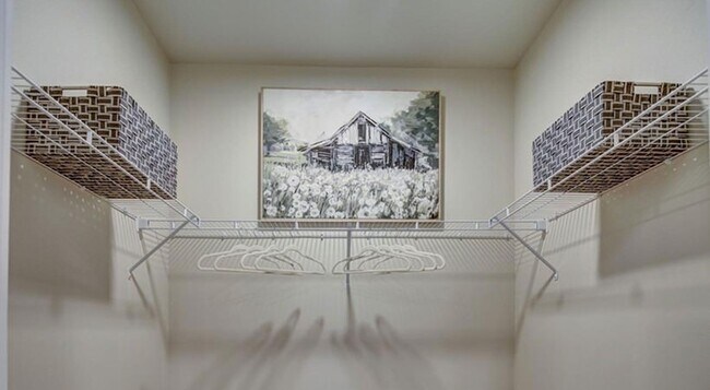 Building Photo - Bespoke Elegance: Customized Luxury Apartm...