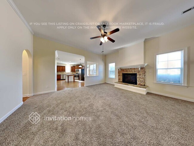 Building Photo - 613 Adams Point Dr