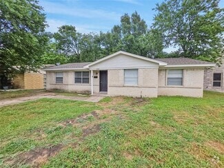 Building Photo - 2212 Arcady Ln