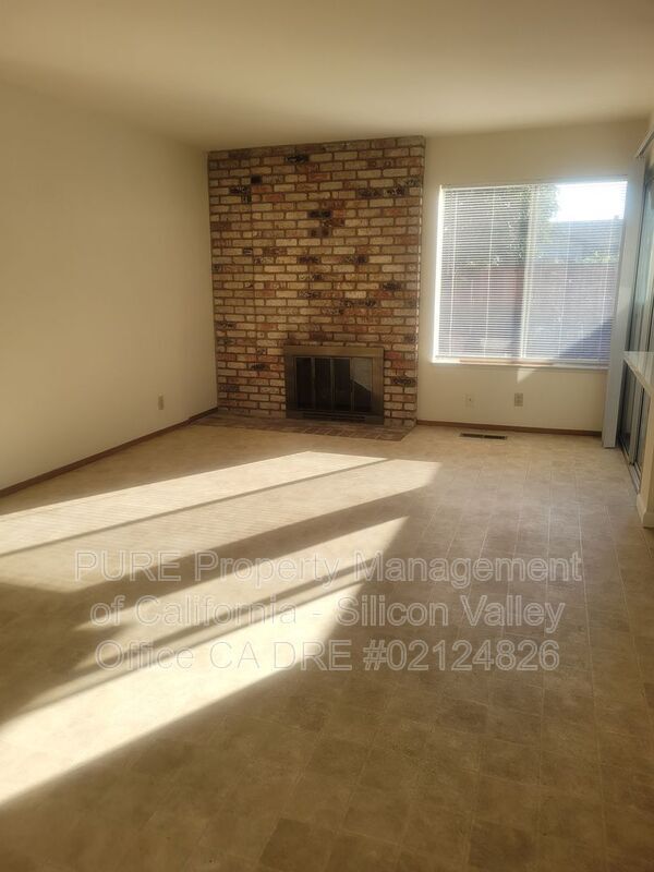 Building Photo - 3776 Woodleaf Ct