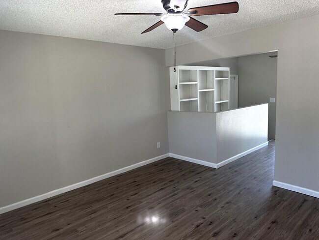 Building Photo - 15501 E Jewell Pl
