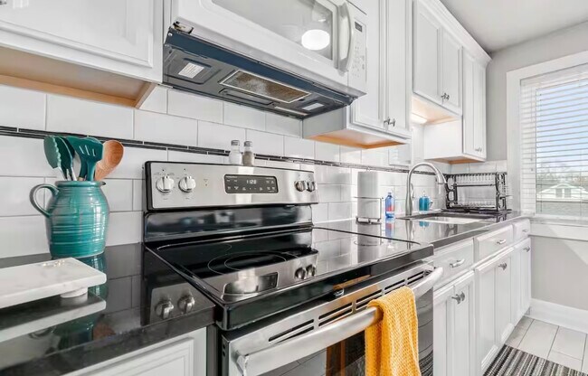 Foto del edificio - 429 W Ann Arbor Trl