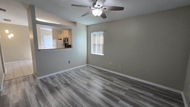 Foto del edificio - 7201 63rd St N