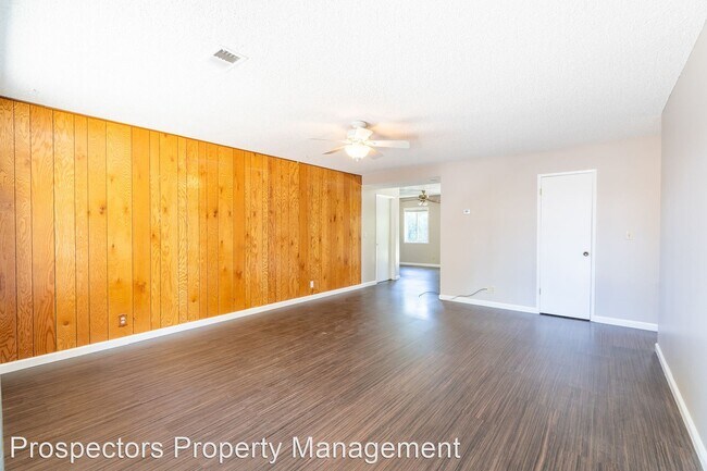 Foto del edificio - 3 br, 1 bath House - 8511 Delta Drive