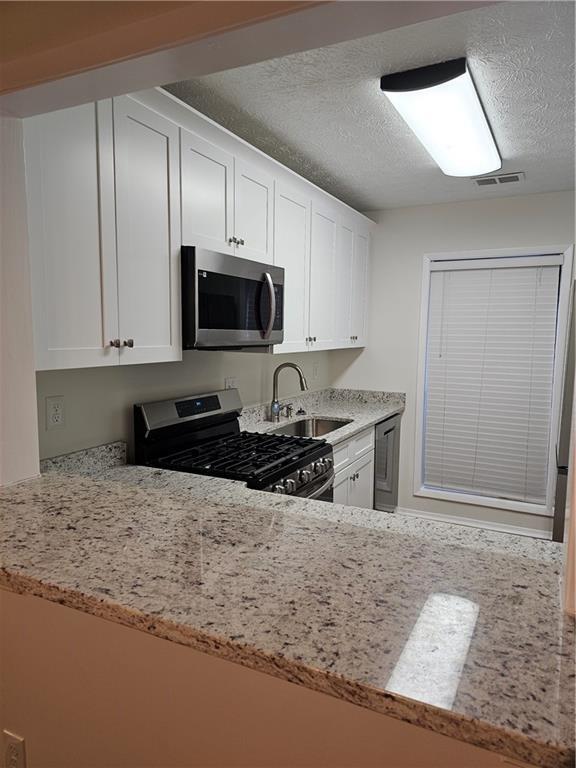 Building Photo - 203 River Run Dr