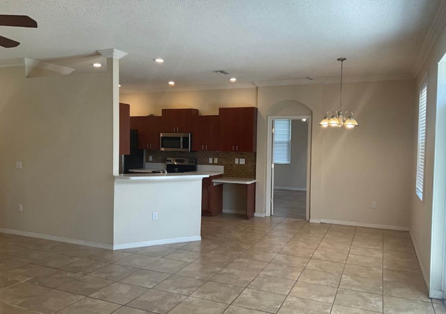 Building Photo - 635 Heather Glen Loop