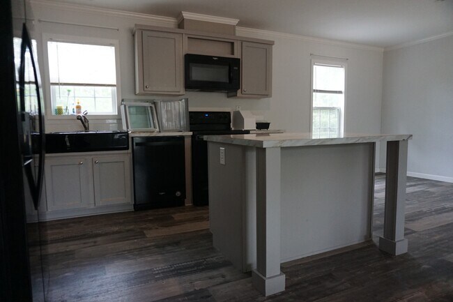 Foto del edificio - 4656 Eagle Way