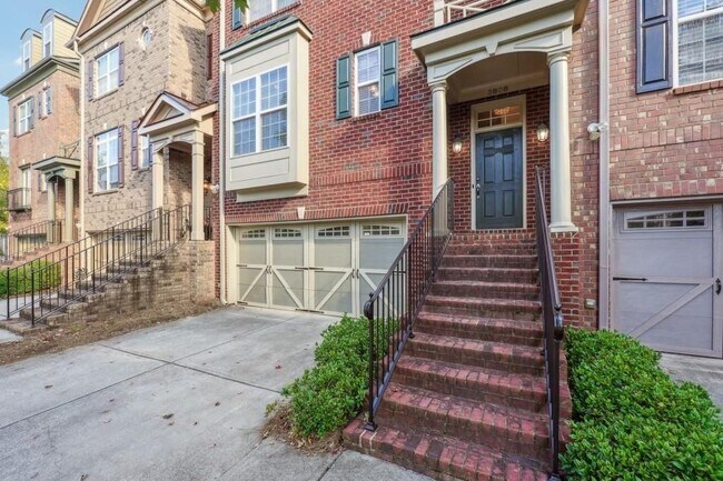 Building Photo - 3808 Fairhill Point