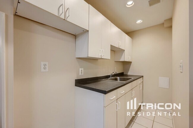 Foto del edificio - 337 Wye Mill Ct