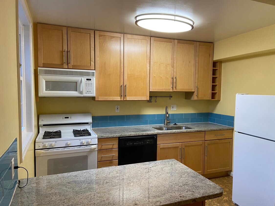Foto principal - 202 N Trenton St