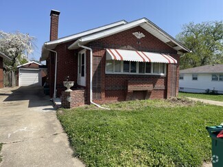 Building Photo - 1352 E Riverside Ave