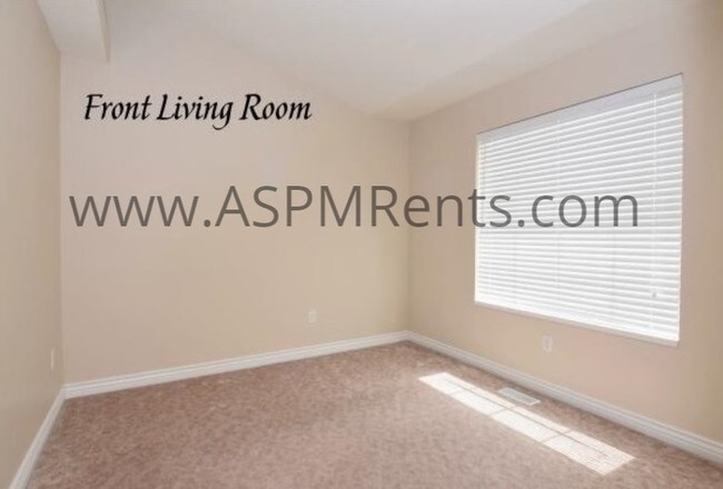 Building Photo - 5 bed, 3 bath, mother-n-law apt.