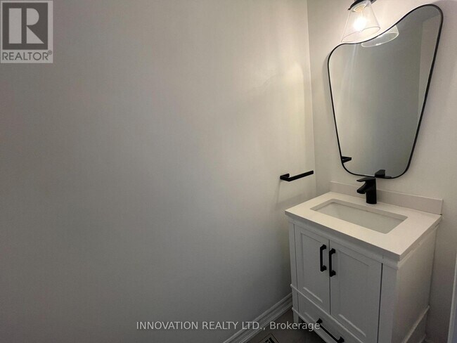 Photo du bâtiment - 16 Santa Cruz Private