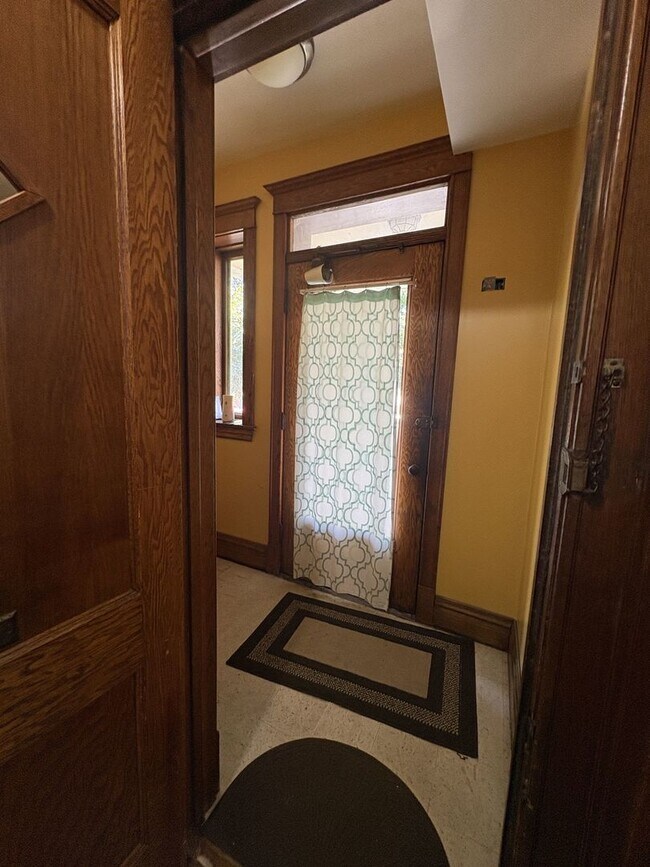 Foto del edificio - 3341 W Evergreen Ave