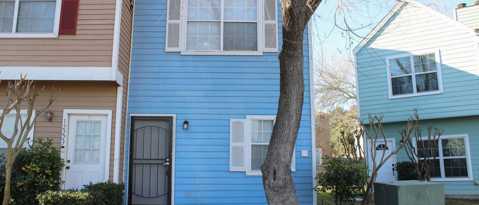 Building Photo - 12225 Magnolia Blossom St