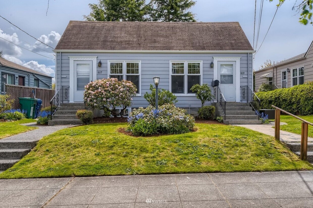 Foto principal - 809 NW 59th St