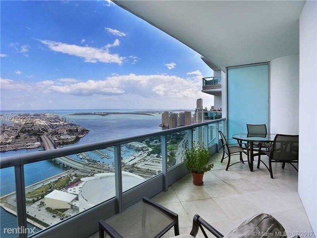 Building Photo - 900 Biscayne Blvd