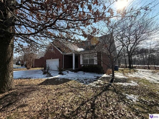 Building Photo - 115 Twin Oaks Dr