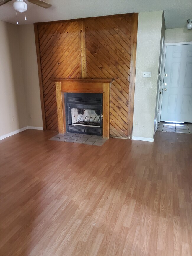 Foto del edificio - 210 Sorrell Dr