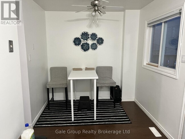 Building Photo - 374 Springbank Ave