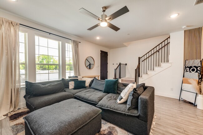 Foto del edificio - 2514 Barnwood Ln