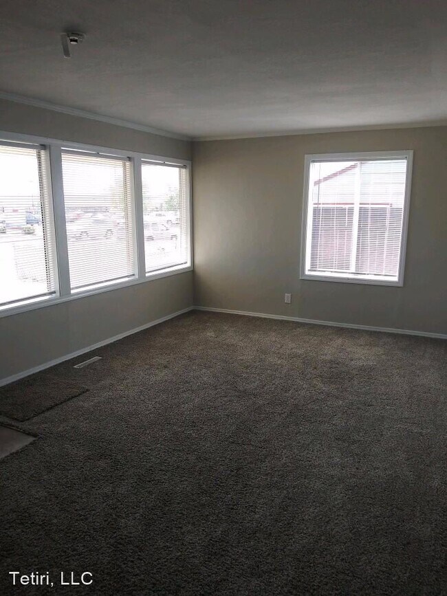 Building Photo - 3 br, 2 bath House - 2224 Wellesley Ave