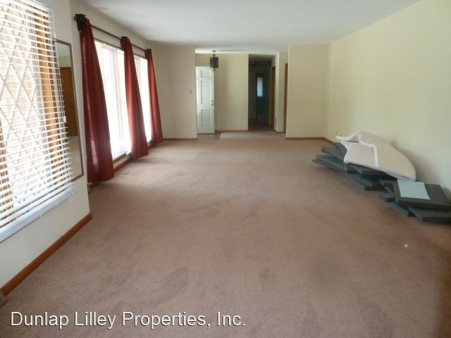 Building Photo - 4 br, 2.5 bath House - 120 S Roberson St
