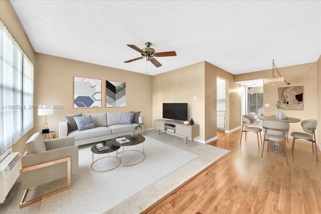 Foto del edificio - 13500 SW 1st St