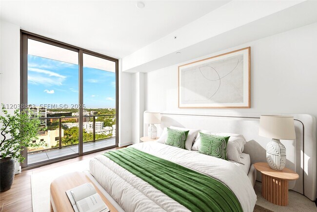 Foto del edificio - 2678 Tigertail Ave
