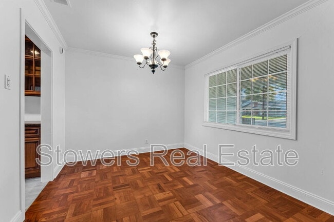 Building Photo - 1718 Mary Dr