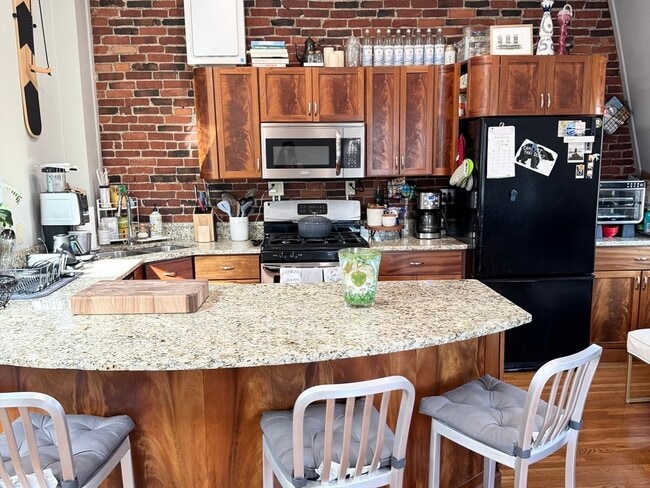 Foto del edificio - 172 Bunker Hill St