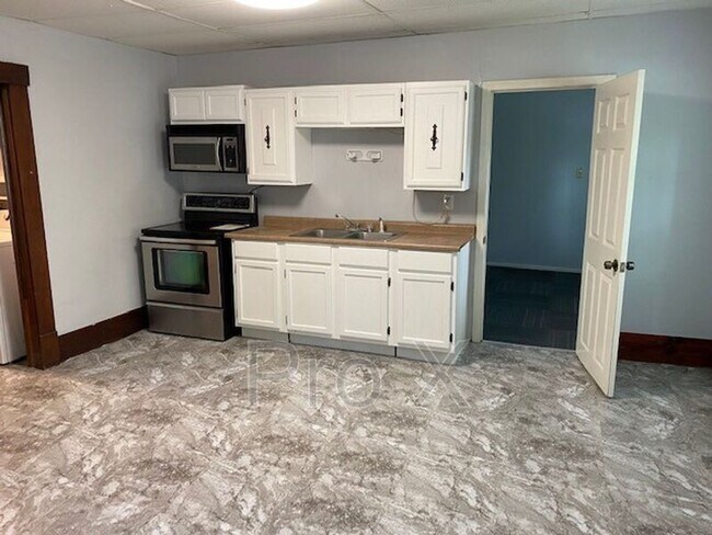 Foto del edificio - 121 W. Jackson Apt A