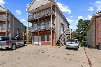 Building Photo - 1319 St Andrews Ln